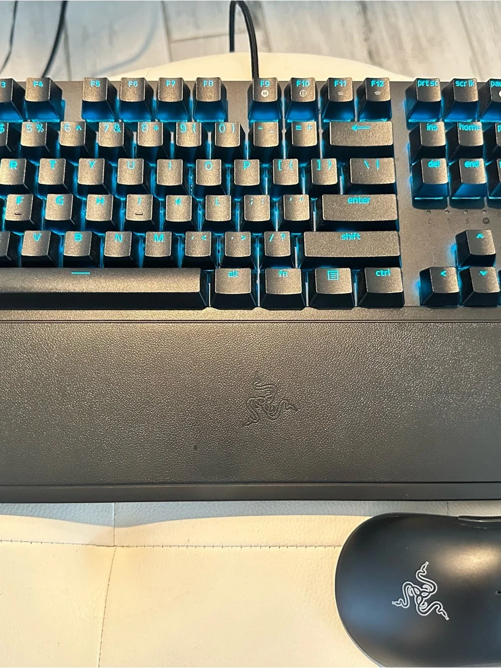 Razer BlackWidow V3 Keyboard and DeathAdder Essential Mouse- Bundle